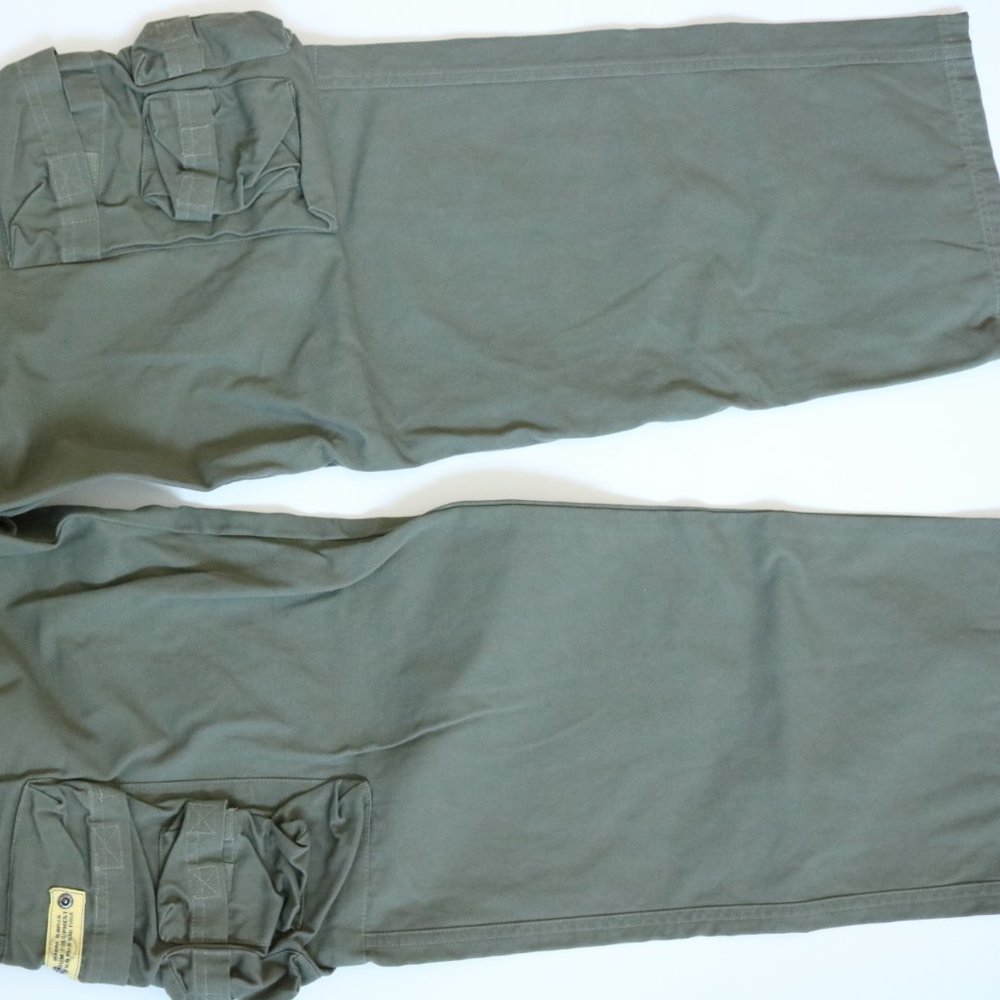 b.u.m pants - Picture 3 of 7
